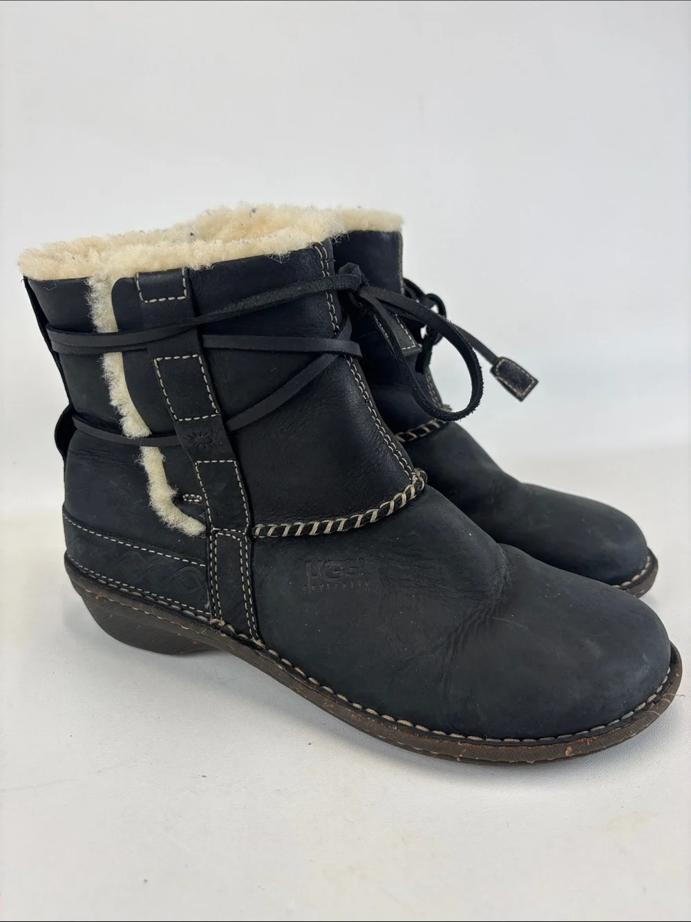 UGG Cove Black Short Boots Size 9